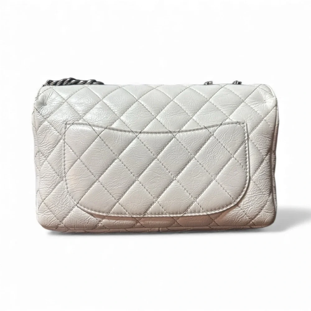 Chanel White Quilted Crossbody/Shoulder Bag with Chain
